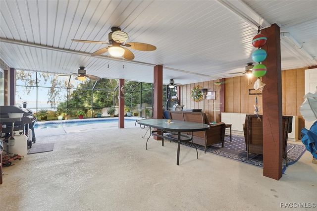 6905 W Riverbend Road, Dunnellon, FL 34433