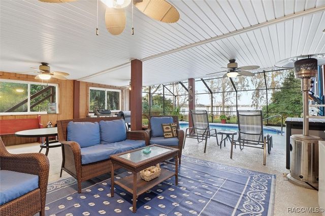 6905 W Riverbend Road, Dunnellon, FL 34433