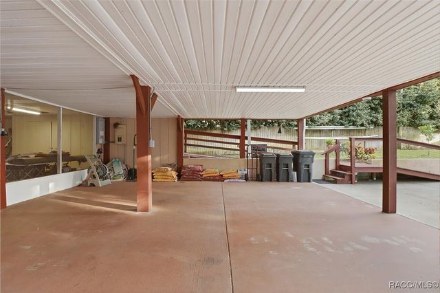 6905 W Riverbend Road, Dunnellon, FL 34433