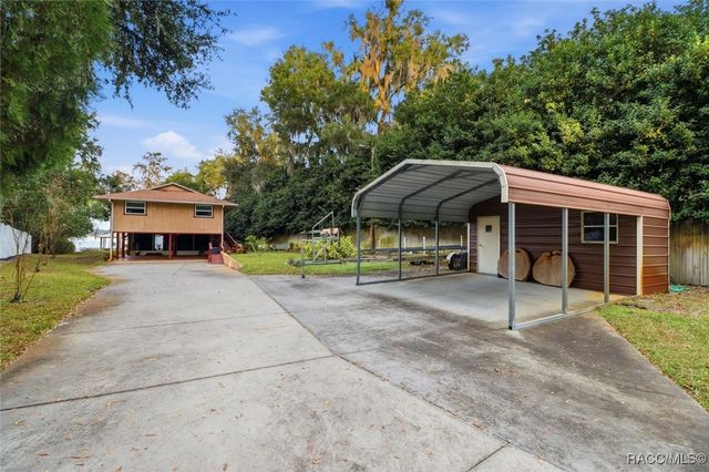 6905 W Riverbend Road, Dunnellon, FL 34433