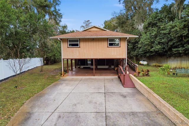 6905 W Riverbend Road, Dunnellon, FL 34433