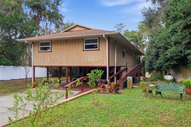 6905 W Riverbend Road, Dunnellon, FL 34433