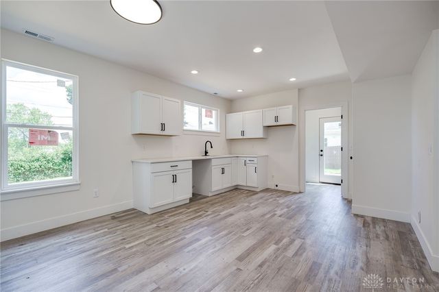 4253 Pleasant View Avenue, Dayton, OH 45420