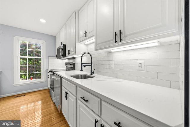 11720 PUTTING GREEN CT, Reston, VA 20191