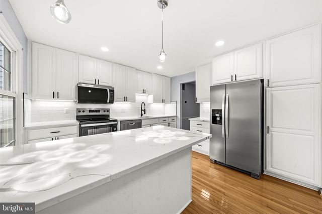 11720 PUTTING GREEN CT, Reston, VA 20191