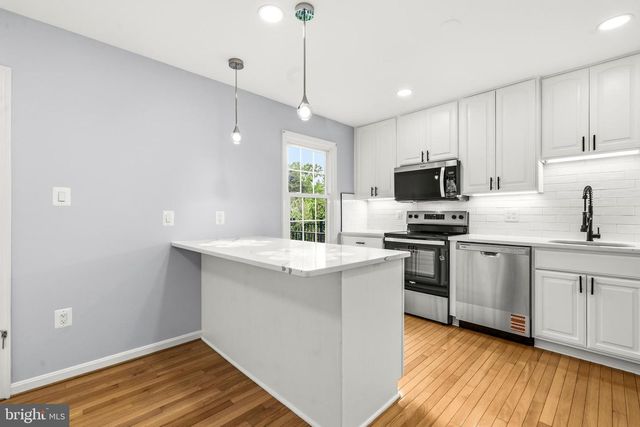 11720 PUTTING GREEN CT, Reston, VA 20191