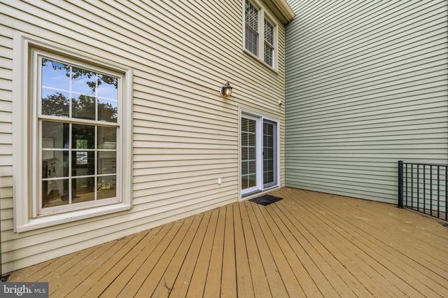 11720 PUTTING GREEN CT, Reston, VA 20191