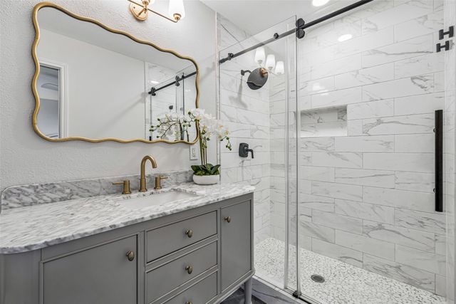 4044 Boca Bay Drive, Dallas, TX 75244