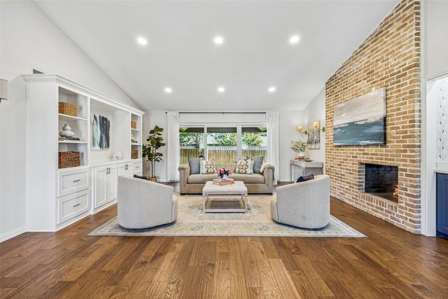 4044 Boca Bay Drive, Dallas, TX 75244