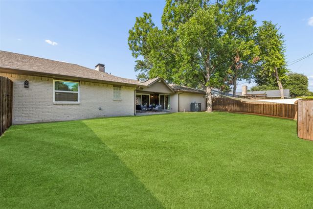 4044 Boca Bay Drive, Dallas, TX 75244