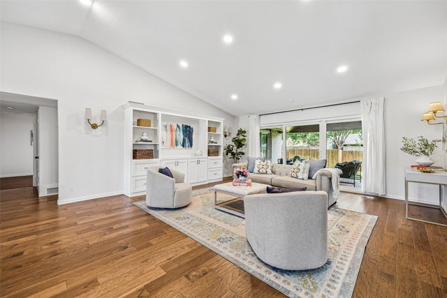 4044 Boca Bay Drive, Dallas, TX 75244