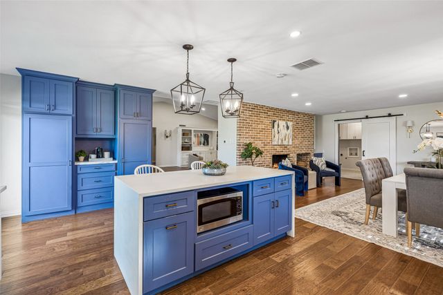 4044 Boca Bay Drive, Dallas, TX 75244