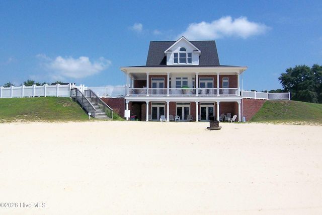 241 Schooner Landing Drive, Edenton, NC 27932