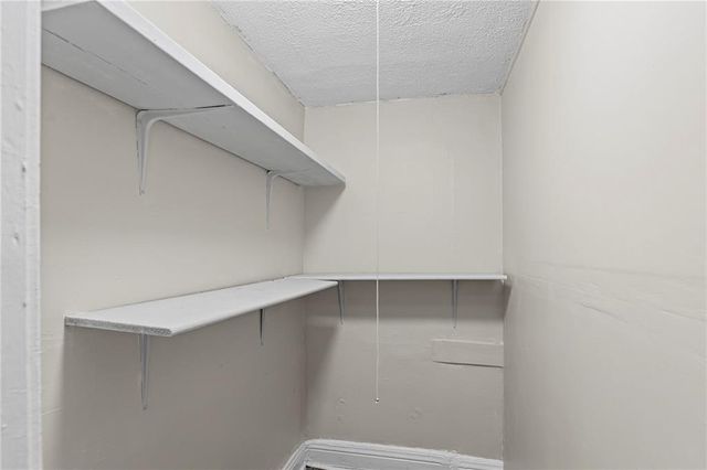 2519 Montgall Avenue, Kansas City, MO 64127