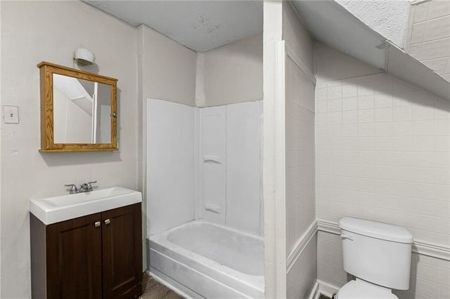 2519 Montgall Avenue, Kansas City, MO 64127