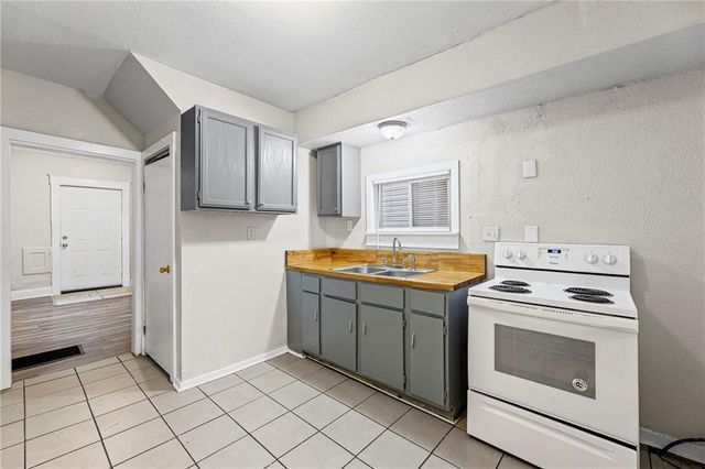 2519 Montgall Avenue, Kansas City, MO 64127