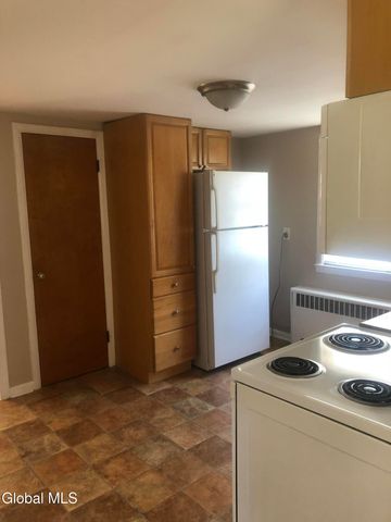 718 Western Avenue B, Albany, NY 12203