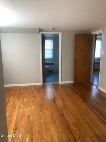 718 Western Avenue B, Albany, NY 12203