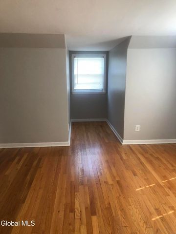 718 Western Avenue B, Albany, NY 12203