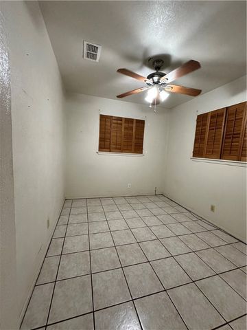 5326 Alejandro St, Corpus Christi, TX 78415