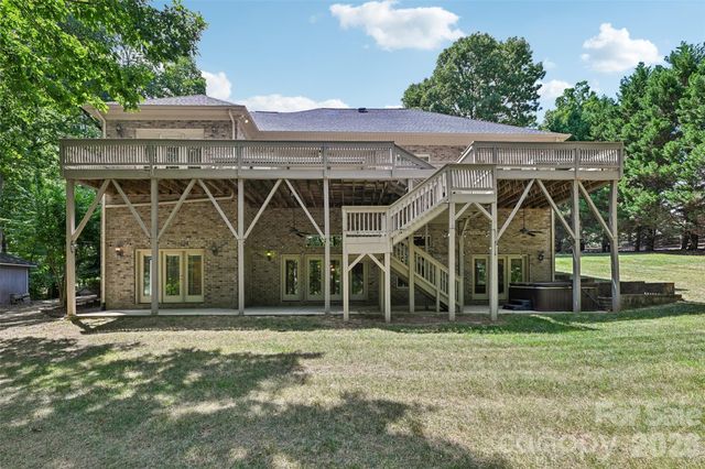 304 Catawba Crest Lane, Clover, SC 29710