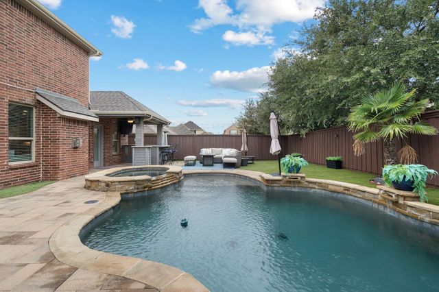2605 Calmwater Drive, Little Elm, TX 75068