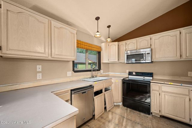 1703 S High Ranch RD, Coeur D'alene, ID 83814