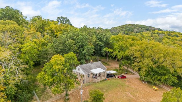 3712 Kings Ln, Nashville, TN 37218
