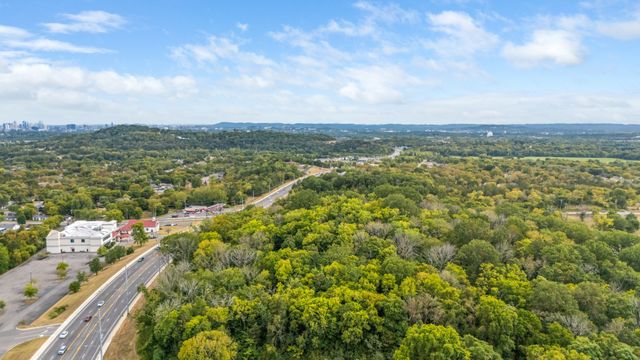 3712 Kings Ln, Nashville, TN 37218