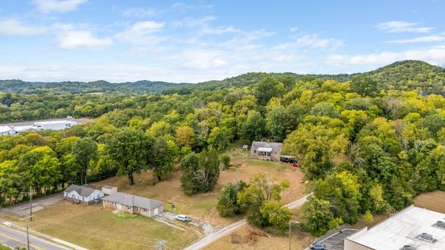 3712 Kings Ln, Nashville, TN 37218