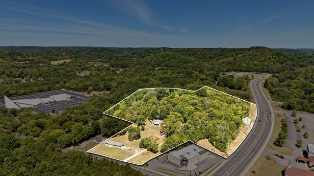 3712 Kings Ln, Nashville, TN 37218