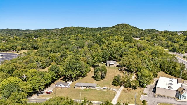 3712 Kings Ln, Nashville, TN 37218