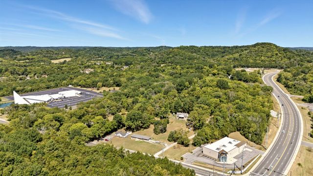 3712 Kings Ln, Nashville, TN 37218