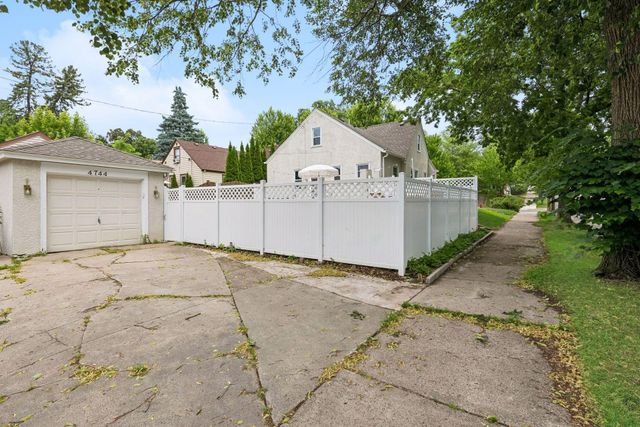 4744 11th Avenue S, Minneapolis, MN 55407