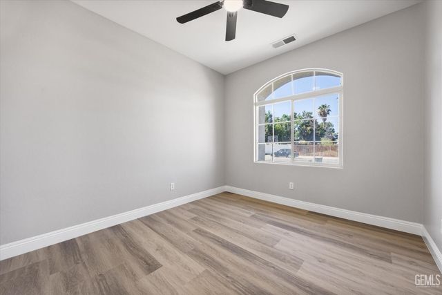 7112 Slickrock Drive, Bakersfield, CA 93313
