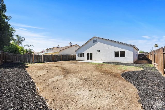 7112 Slickrock Drive, Bakersfield, CA 93313