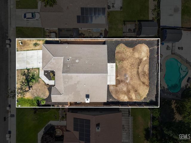 7112 Slickrock Drive, Bakersfield, CA 93313
