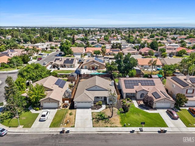7112 Slickrock Drive, Bakersfield, CA 93313