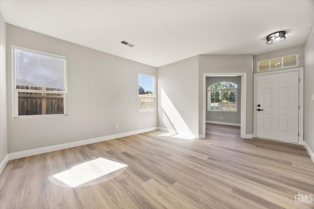 7112 Slickrock Drive, Bakersfield, CA 93313
