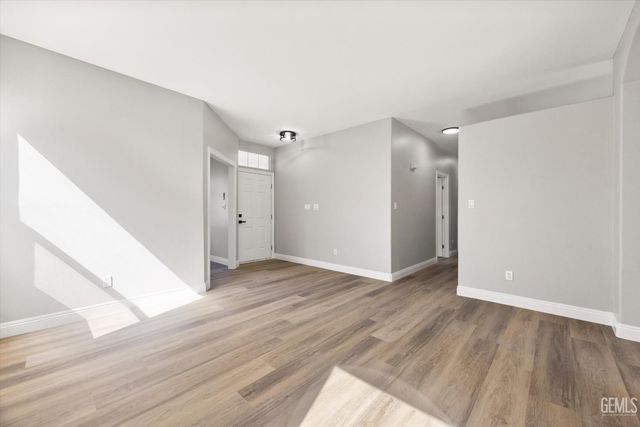 7112 Slickrock Drive, Bakersfield, CA 93313