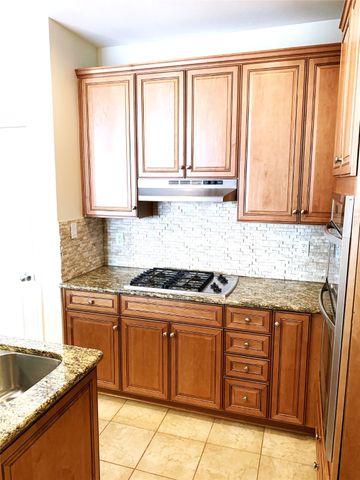 2106 Azure Pointe, Richardson, TX 75080