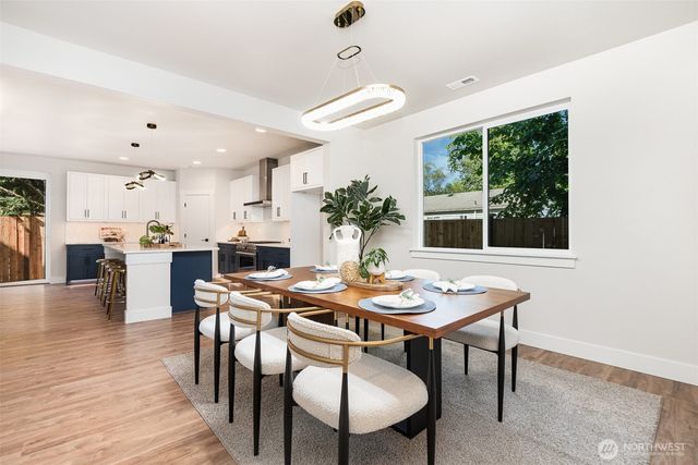 24328 Carter Road #4B, Bothell, WA 98021