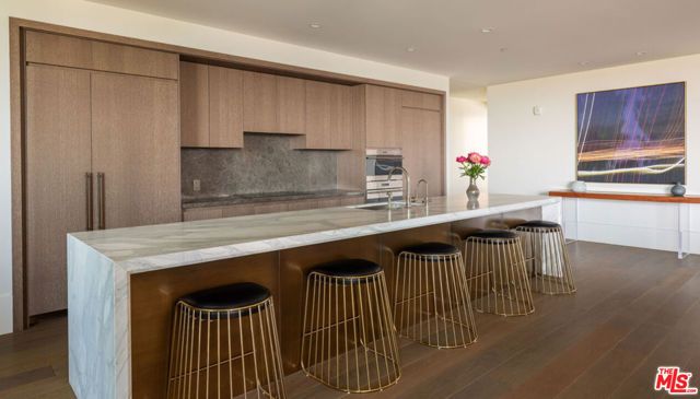8420 Sunset Boulevard 602, West Hollywood, CA 90069