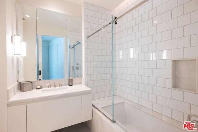 8420 Sunset Boulevard 602, West Hollywood, CA 90069
