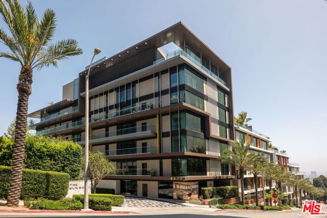 8420 Sunset Boulevard 602, West Hollywood, CA 90069