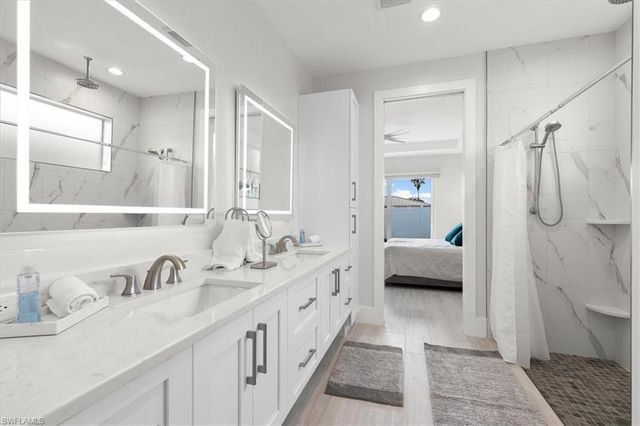 734 109th AVE N, Naples, FL 34108