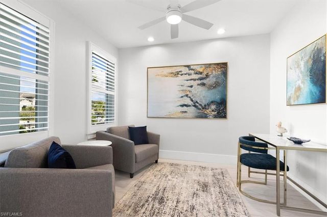 734 109th AVE N, Naples, FL 34108