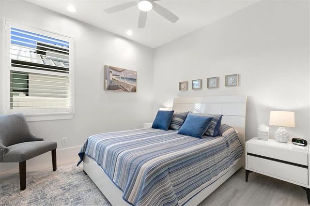 734 109th AVE N, Naples, FL 34108