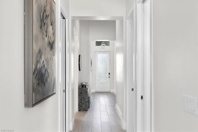 734 109th AVE N, Naples, FL 34108