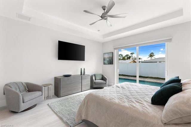 734 109th AVE N, Naples, FL 34108